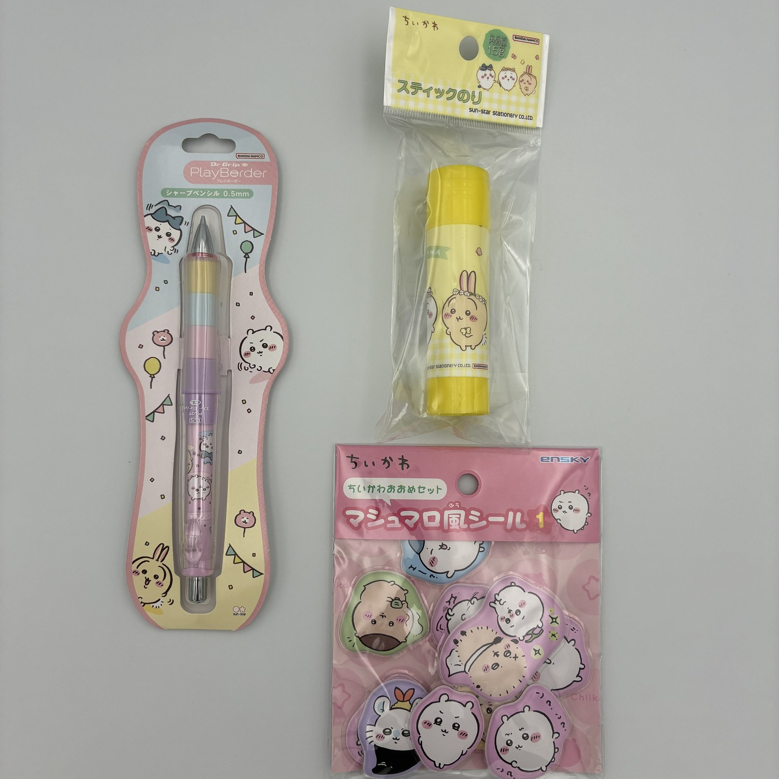Chiikawa gift set: PILOT Dr.Grip CL mechanical pencil, stick glue and puffy sticker set