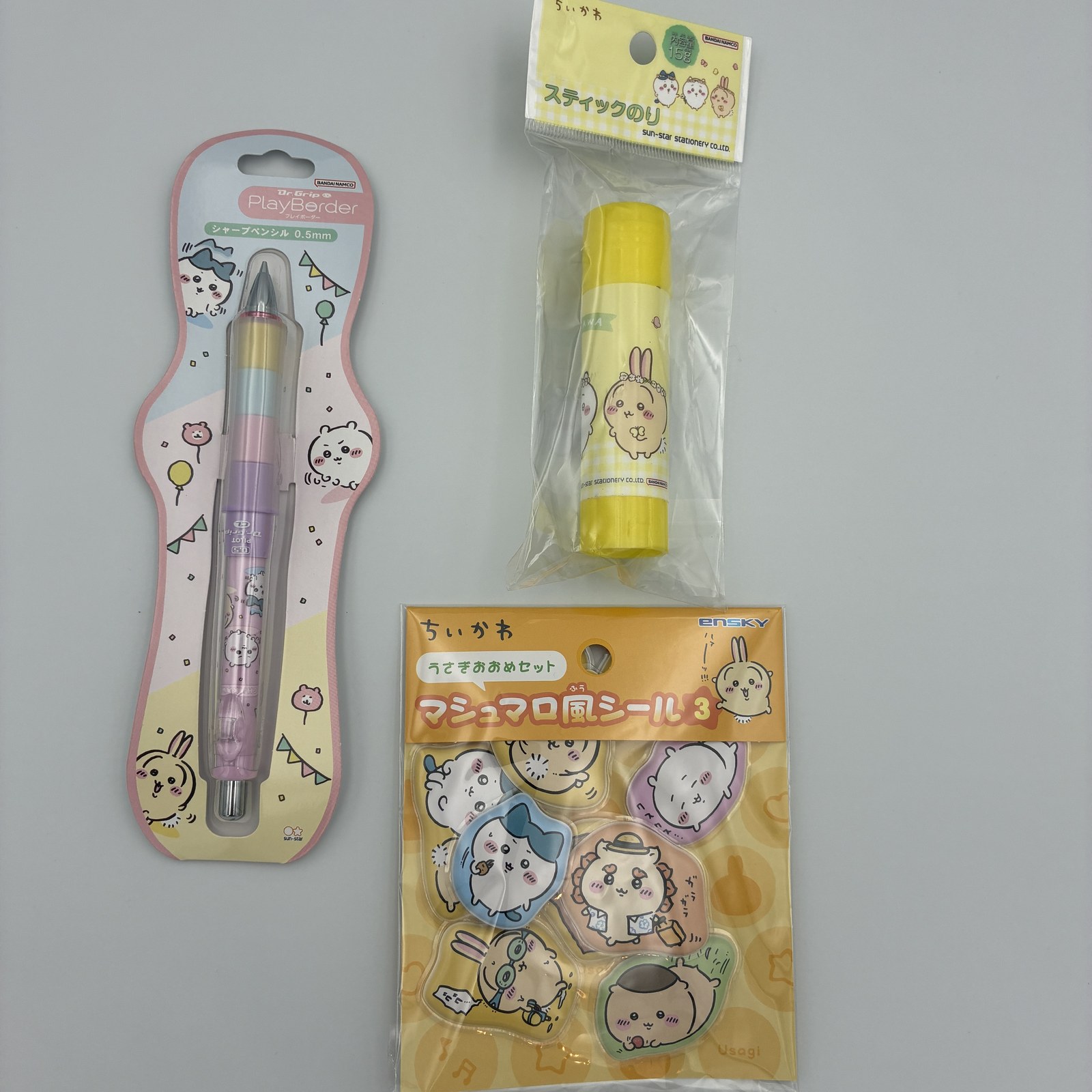Chiikawa gift set: PILOT Dr.Grip CL mechanical pencil, stick glue and Usagi puffy sticker set
